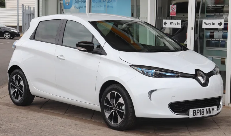 Renault Zoé de première génération vue de trois quarts avant