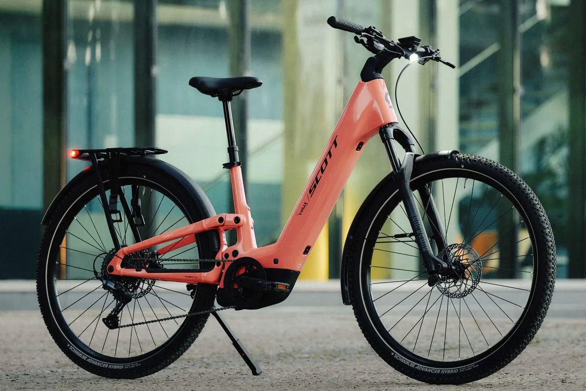 Vélo électrique Scott E-Ville à suspension intégrale
